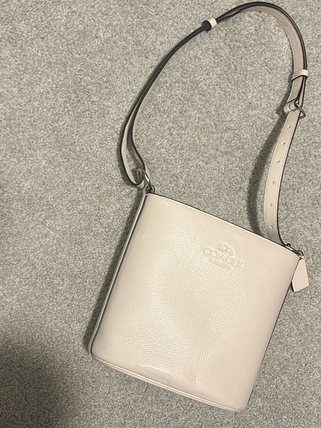Coach Sophie Cr153 Sv/Chk Lg Genuine Pebble Leather Chalk Bucket Bag